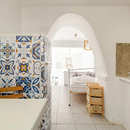 Апартаменты Elenitas Town House With Veranda And Sea View Mykonos Town