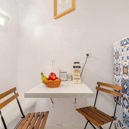 Elenitas Town House With Veranda And Sea View 公寓